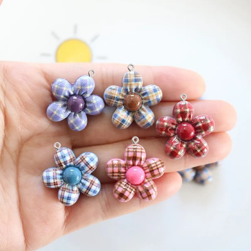 10 Pezzi Ciondolo in Resina a  - Resin Art With Flowers recensione e prezzo