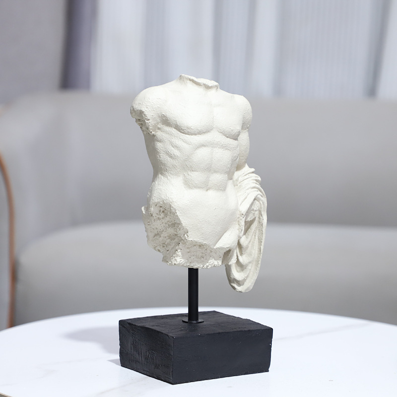 Scultura Nordica Creativa a Me - Resin Art Decoration Items recensione e prezzo