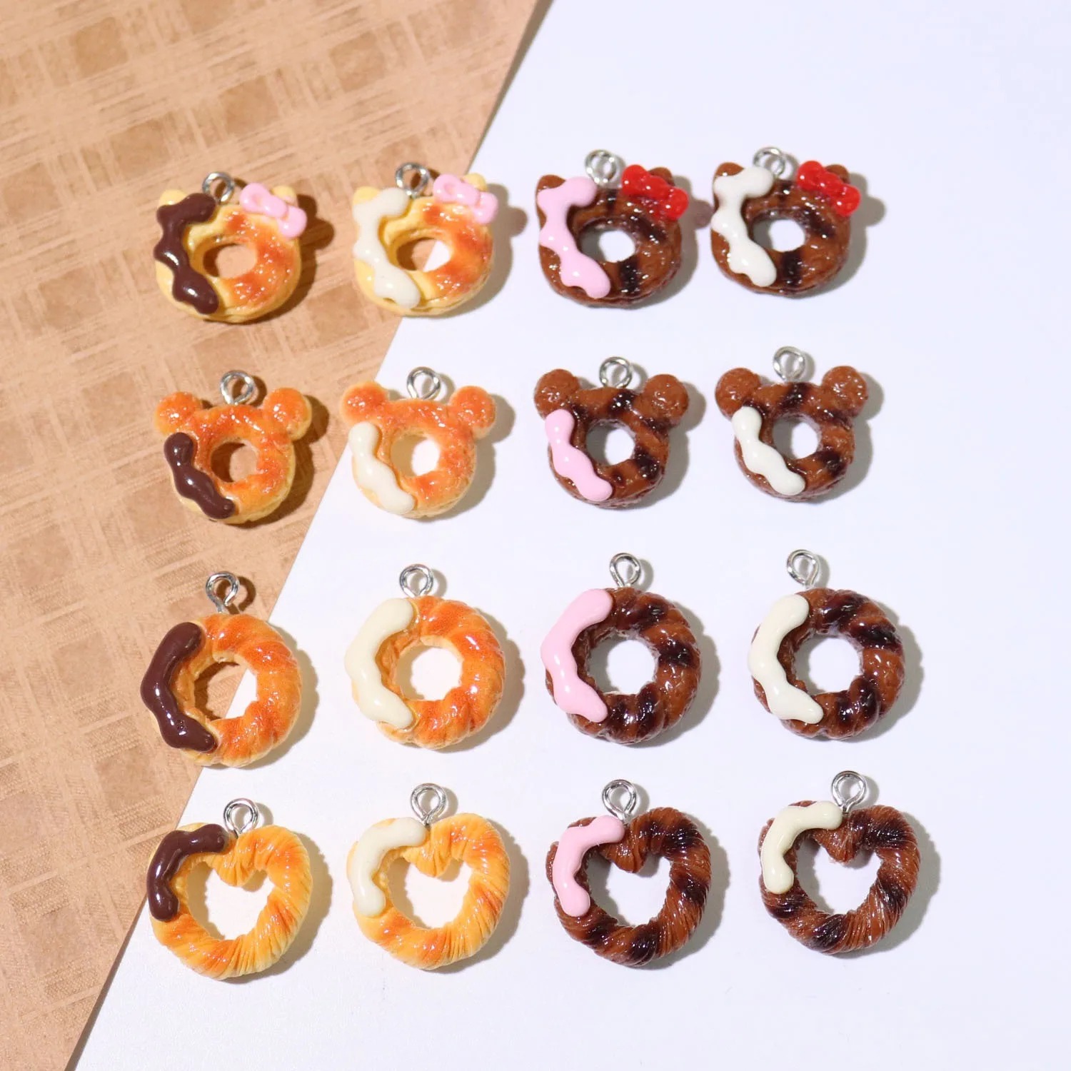 10 Pezzi Ciondoli in Resina a  - Resin Art Accessories recensione e prezzo