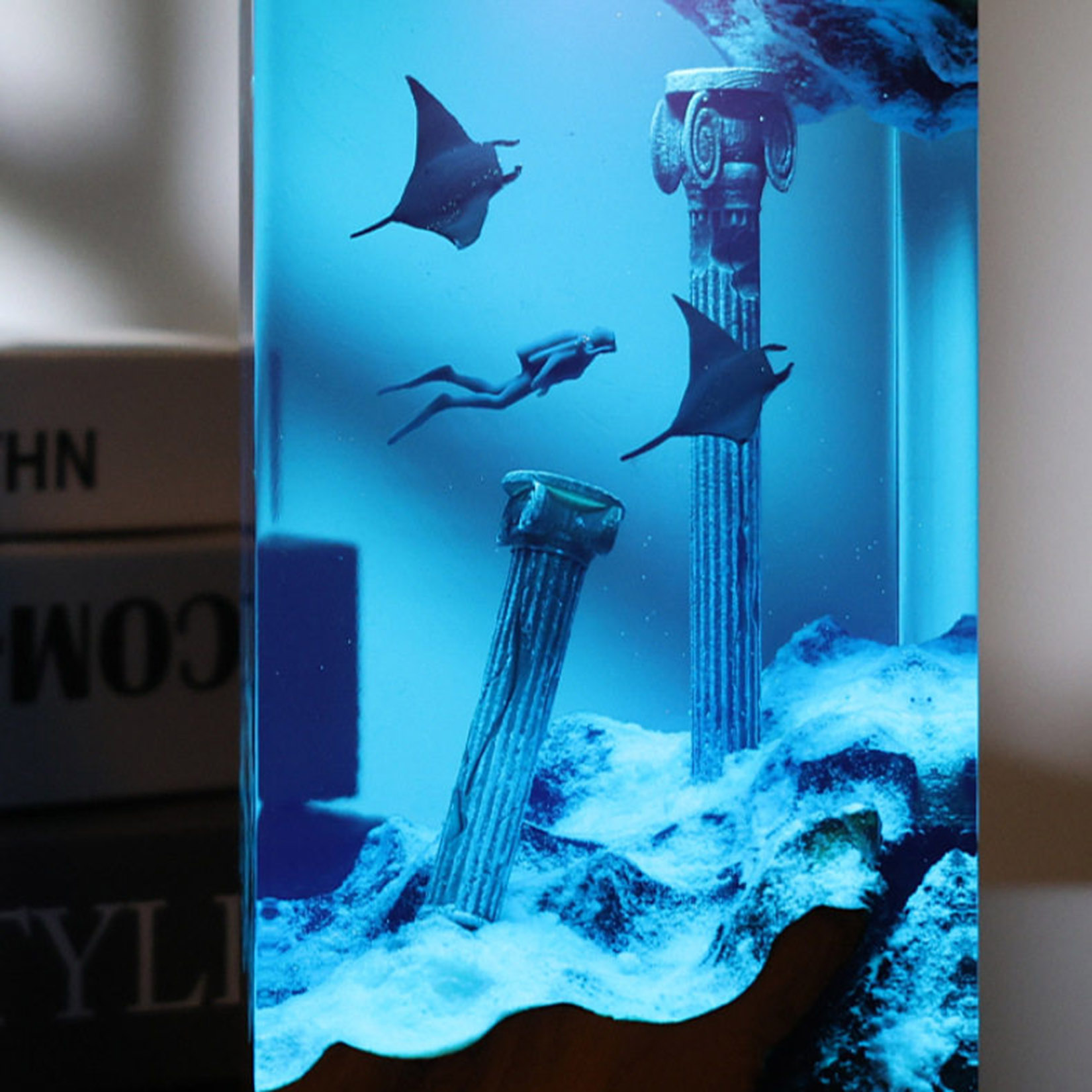 Lampada Notturna Manta Ray, Or - Resin Art Decoration Items recensione e prezzo
